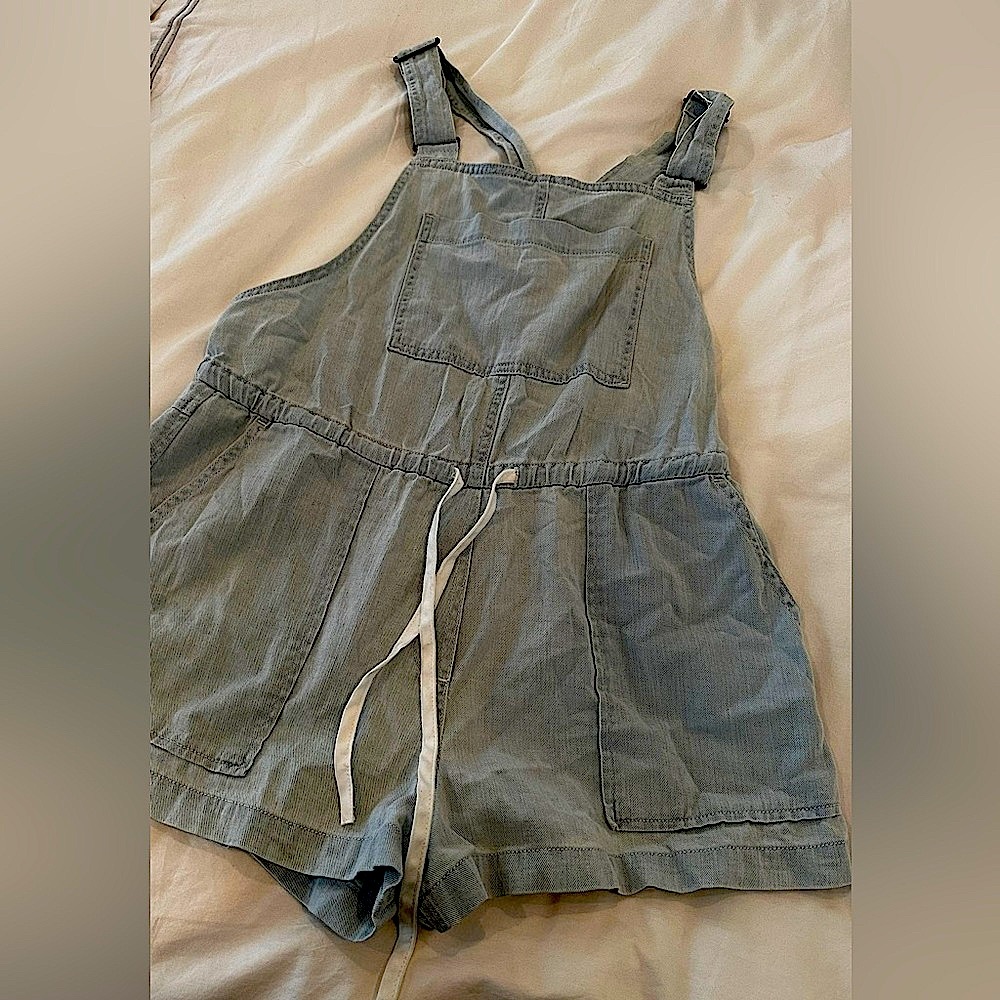 Wilfred free Jean shorts overalls size M